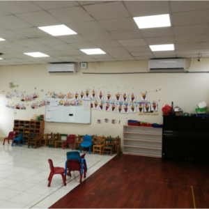 幼稚園節電平板LED燈具